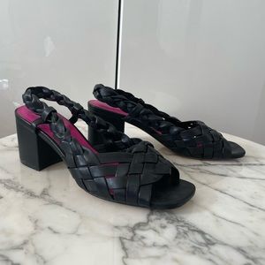 TRINA TURK black leather sandals Size 8.5